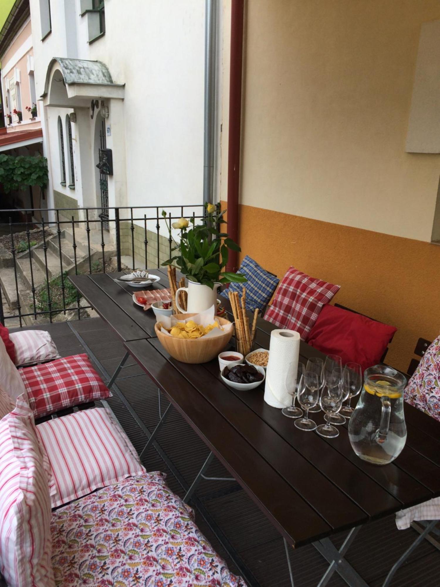 Sklep U Hrabalu Aparthotel Hustopeče Eksteriør bilde
